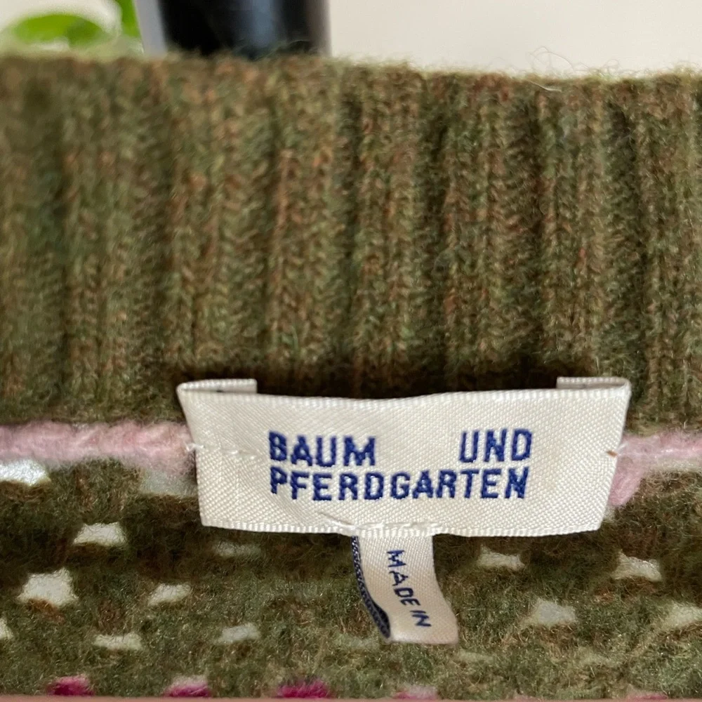 Baum Un Pferdgarten Striped Multicolor open Knit Sweater Vest - Olive Trim - Picture 5 of 6